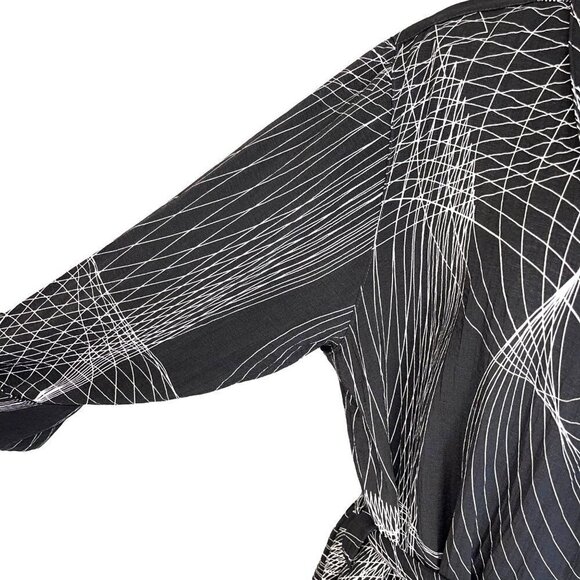 Smash + Tess Lightweight Robe Duster Womens Size M L Rayon Nylon Black White - Picture 3 of 9